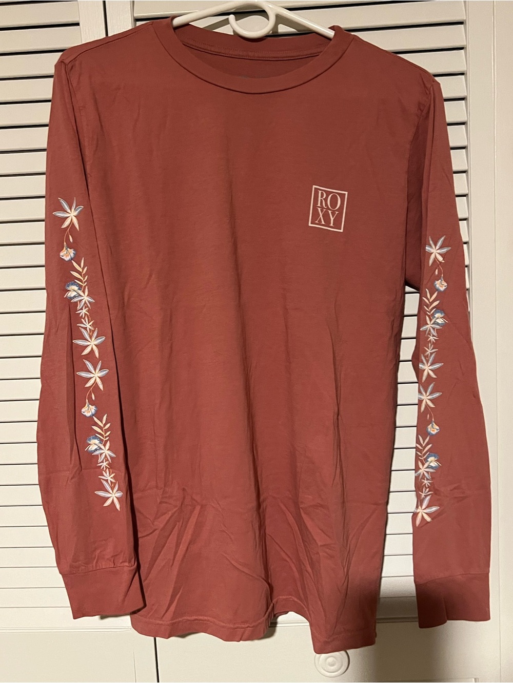 Roxy Women's Long Sleeve Floral Sleeve Tee